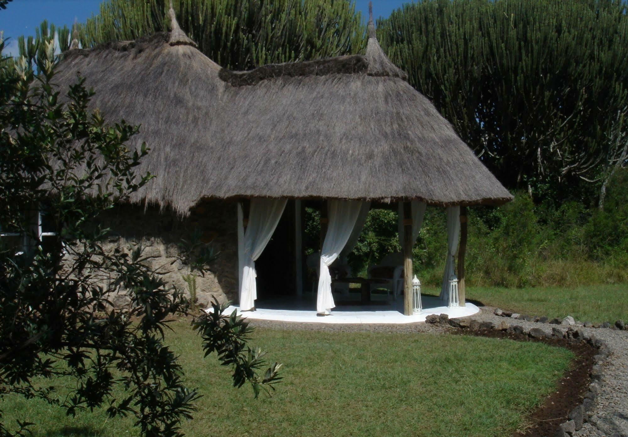 Mbweha Camp Hotel Elmenteita Buitenkant foto